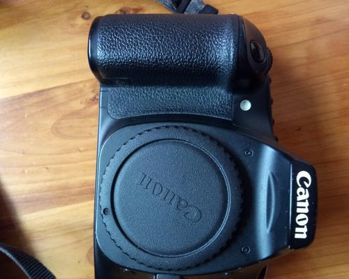 佳能EOS30D（探索佳能EOS30D相机的功能与优势）